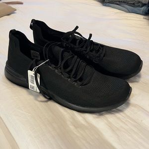 Men’s Size 14 Lululemon Sneakers Black